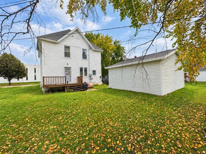 Property Photo: 411 E Jackson Street WI 54971