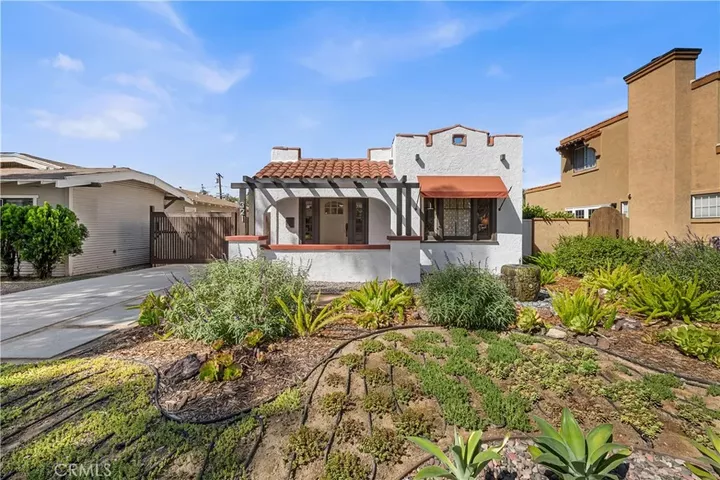 Property Photo:  321 Drake Avenue  CA 92832 