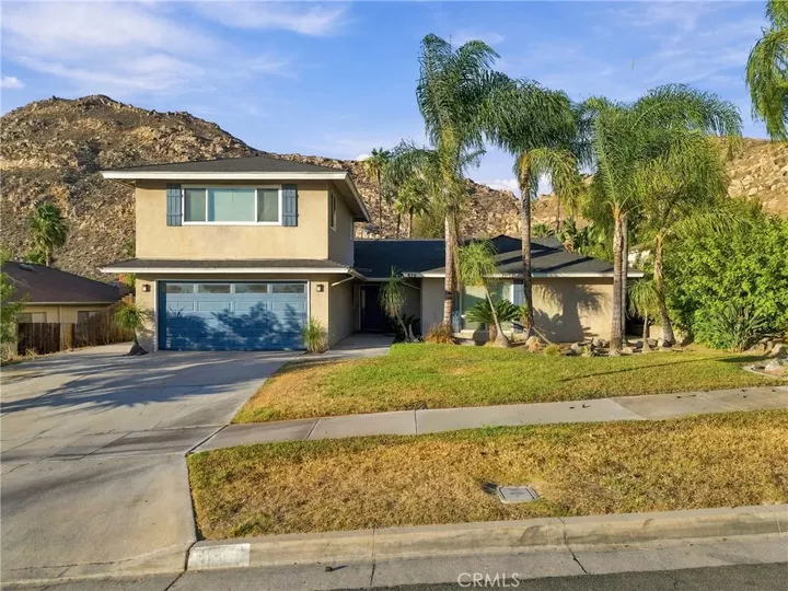 Property Photo: 415 Glenhill CA 92507