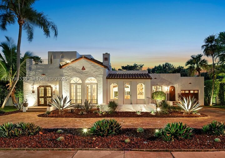Property Photo: 1234 S Greenway Dr FL 33134