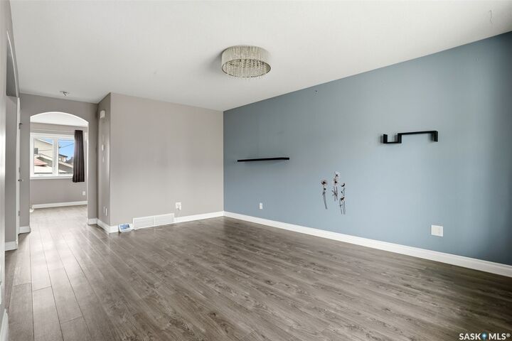 Property Photo:  1137 Jurasin Street N  SK S4X 0K1 