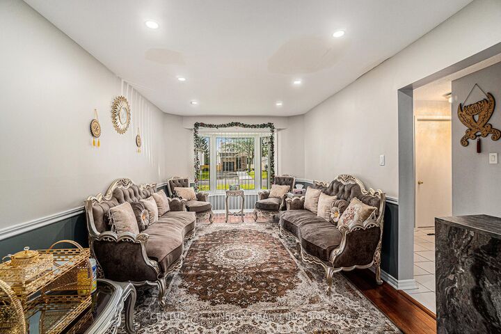 Photo de la propriété:  6415 Viseneau Drive  ON K1C 5J2 