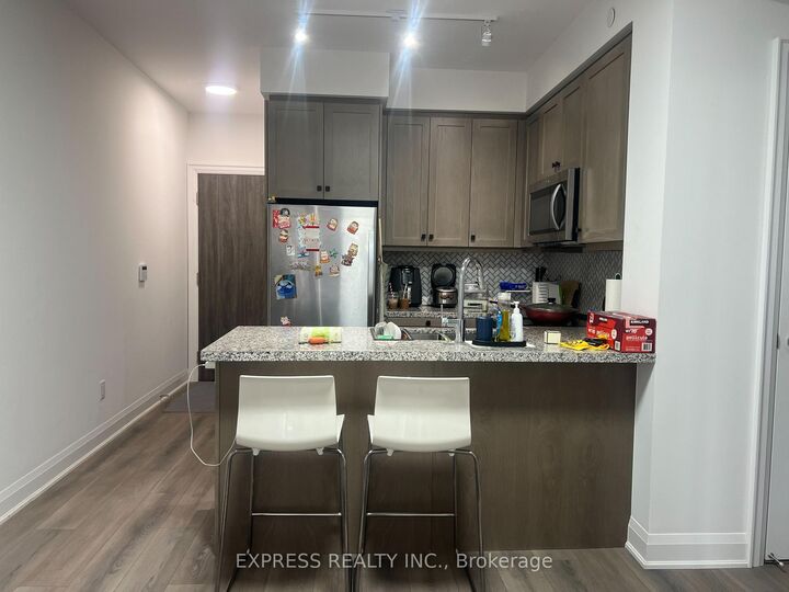 Property Photo:  20 Gatineau Drive 801  ON L4J 9G7 