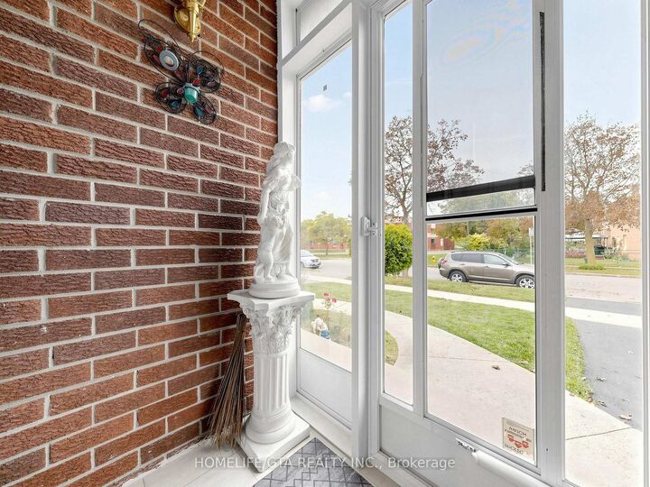 Property Photo:  73 Fawcett Trail  ON M1B 3A8 