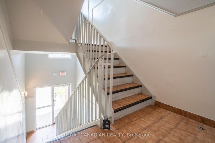 Property Photo:  1096 Jalna Boulevard 87  ON N6E 3B8 