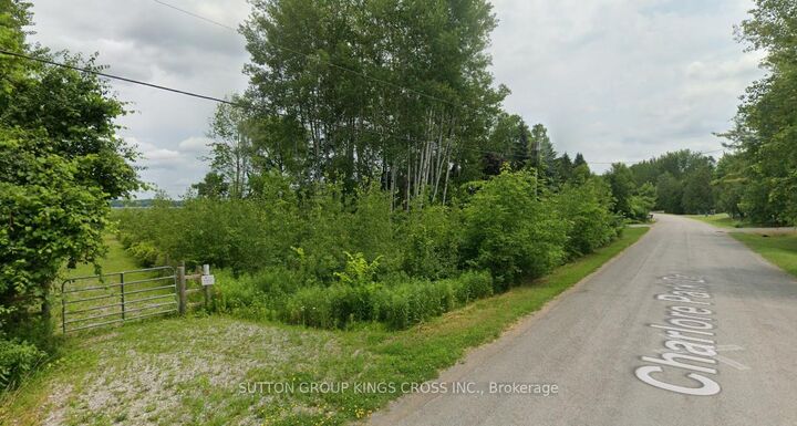 Property Photo:  