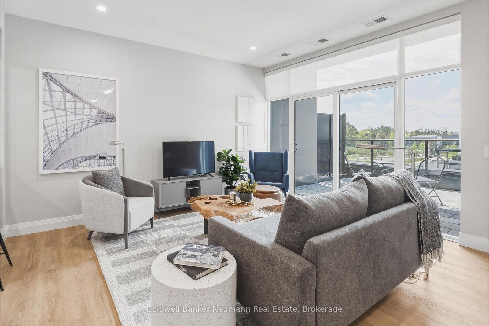 Property Photo:  1882 Gordon Street 505  ON N1L 0P6 