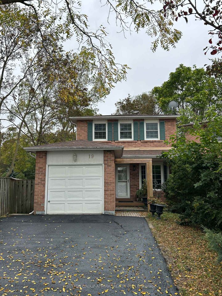 Property Photo:  19 Backus Court  ON L3P 6V6 
