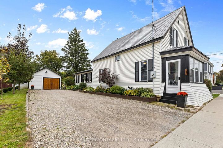 Property Photo: 14 Victoria Avenue ON K0G 1J0