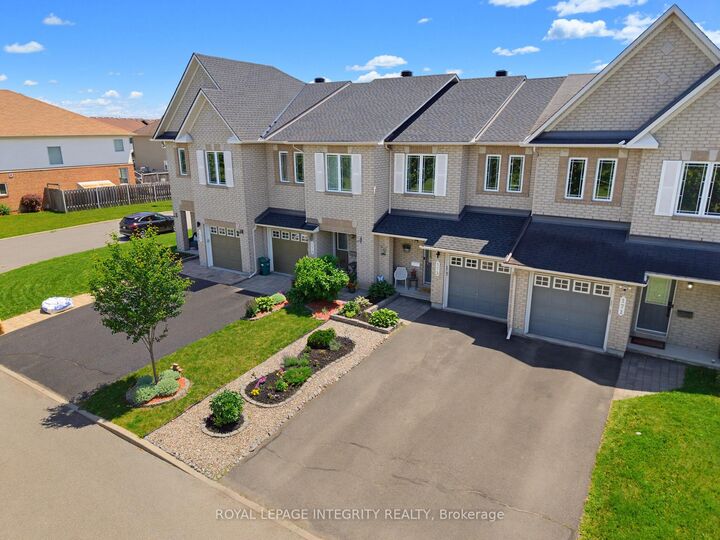 Photo de la propriété:  173 Silvermoon Crescent  ON K4A 0P6 