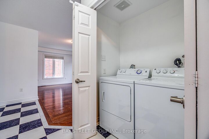 Property Photo:  194 Wright Crescent  ON L0S 1J0 