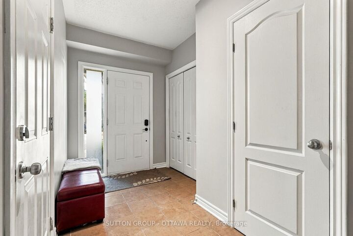 Property Photo:  333 Riversedge Crescent  ON K1V 0Y7 