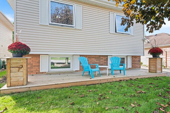 Property Photo:  31 Beckett Boulevard  ON N4G 5N2 