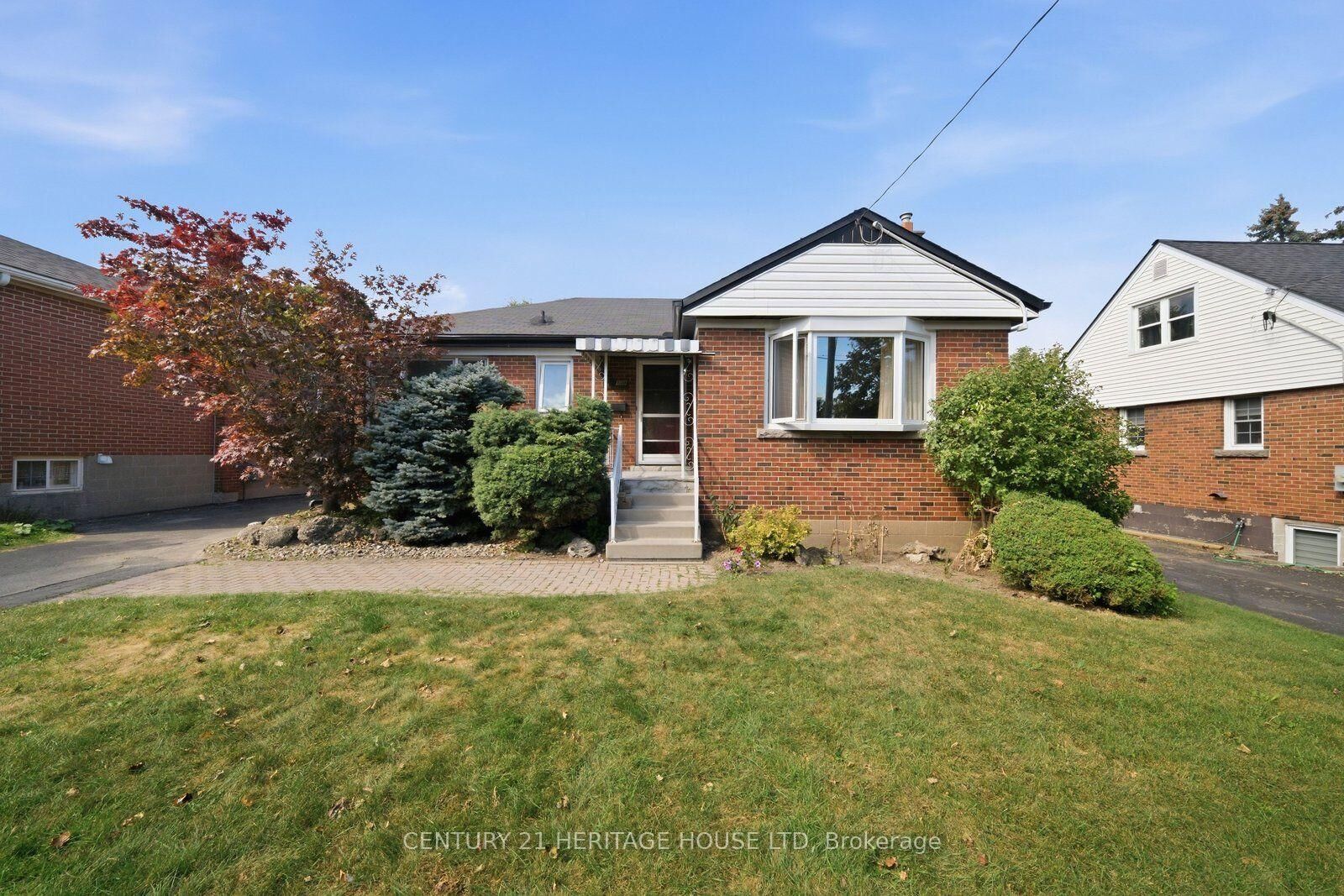 Property Photo:  138 West 23rd Street  ON L9C 4V7 