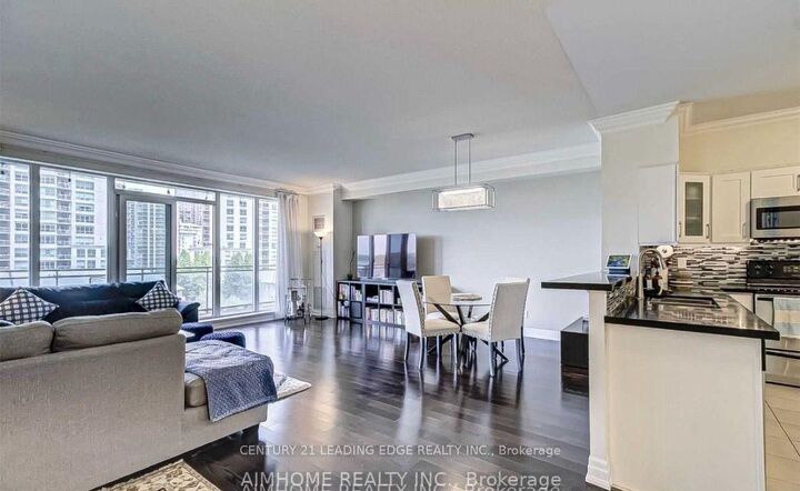 Property Photo:  2119 Lakeshore Boulevard W 607  ON M8V 4E8 