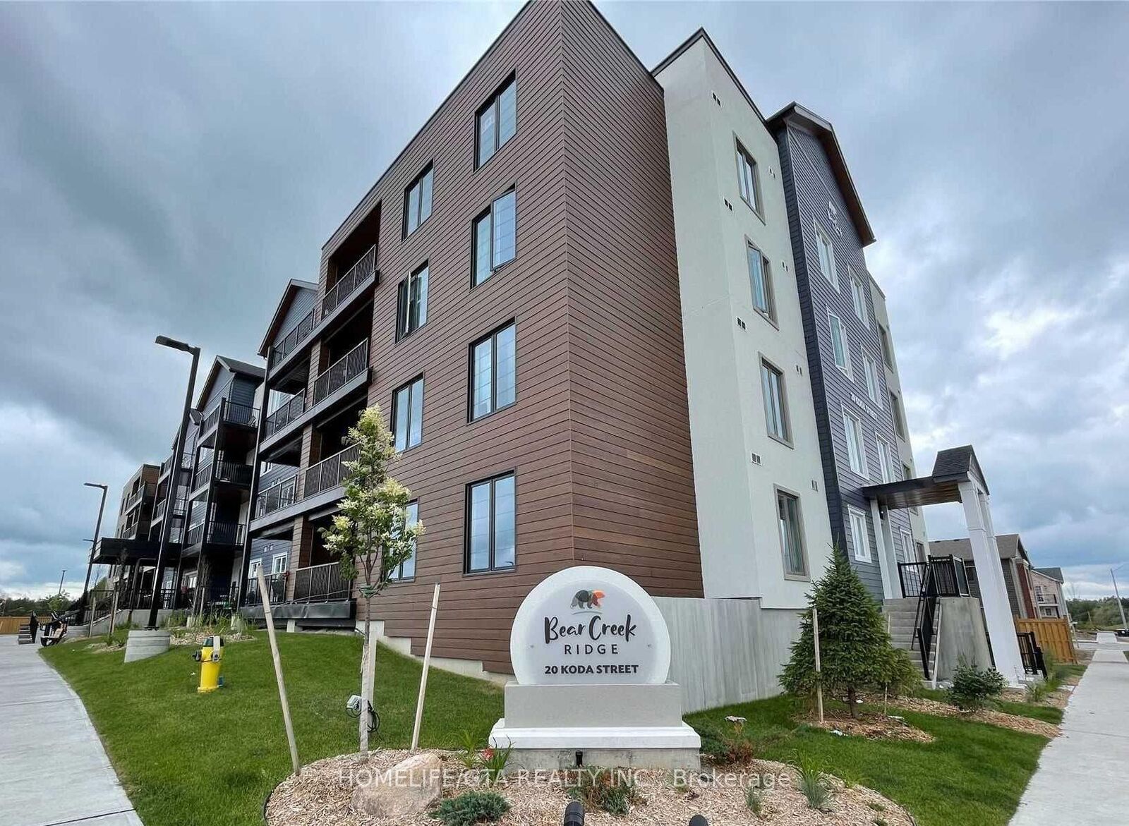 Property Photo:  20 Koda Street 305  ON L9J 0B1 