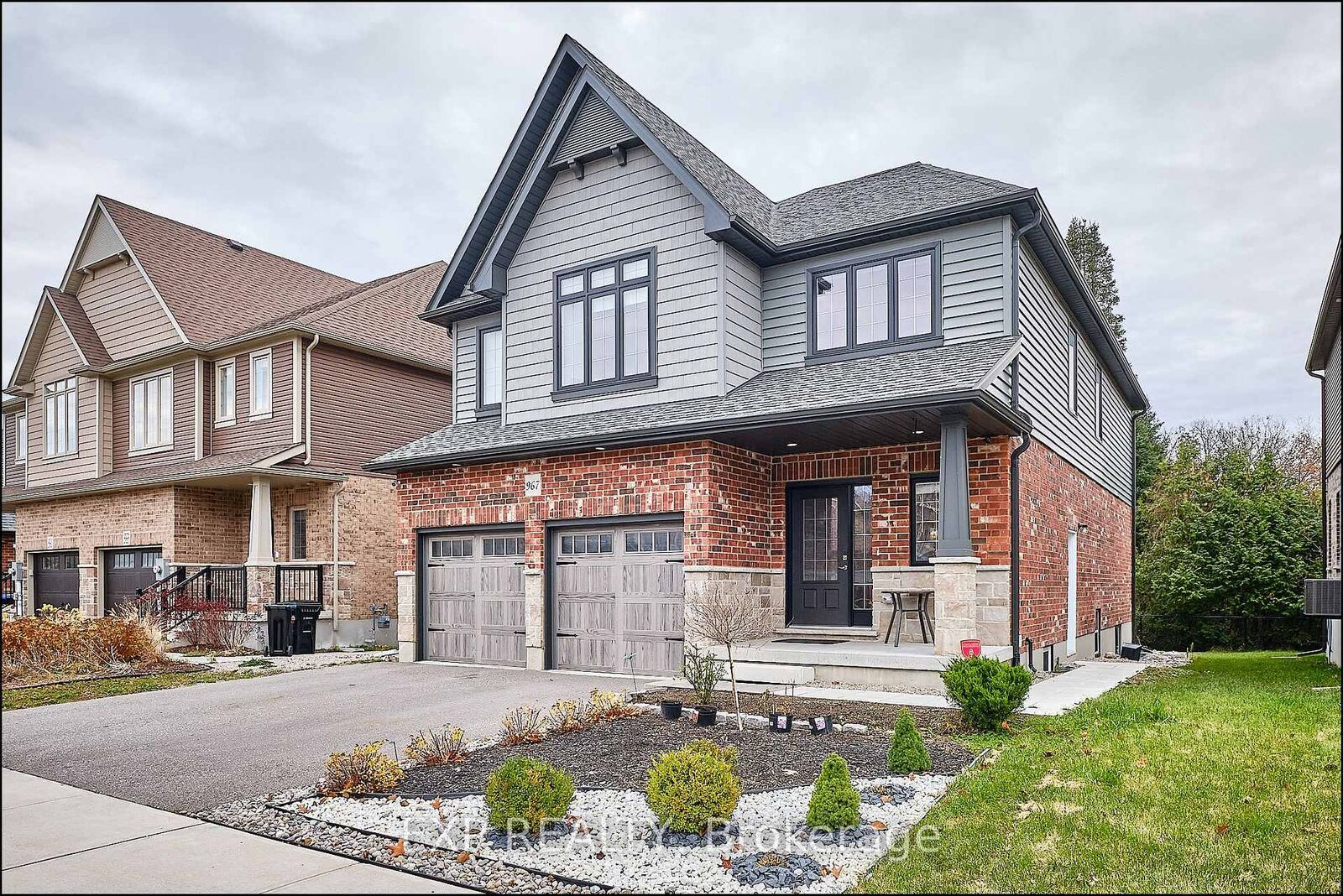 Property Photo:  967 Wright Drive Main  ON L4R 0E7 
