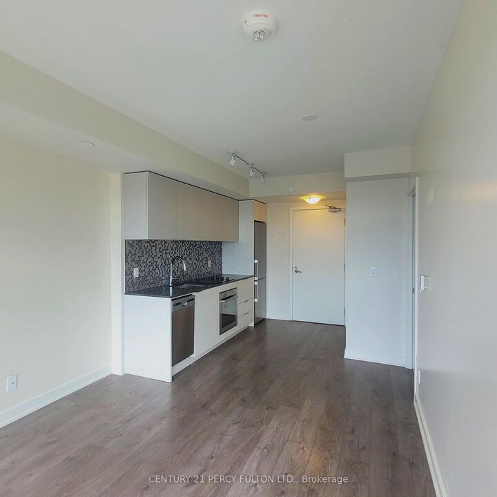 Property Photo:  2 Sonic Way 1508  ON M3C 0P2 