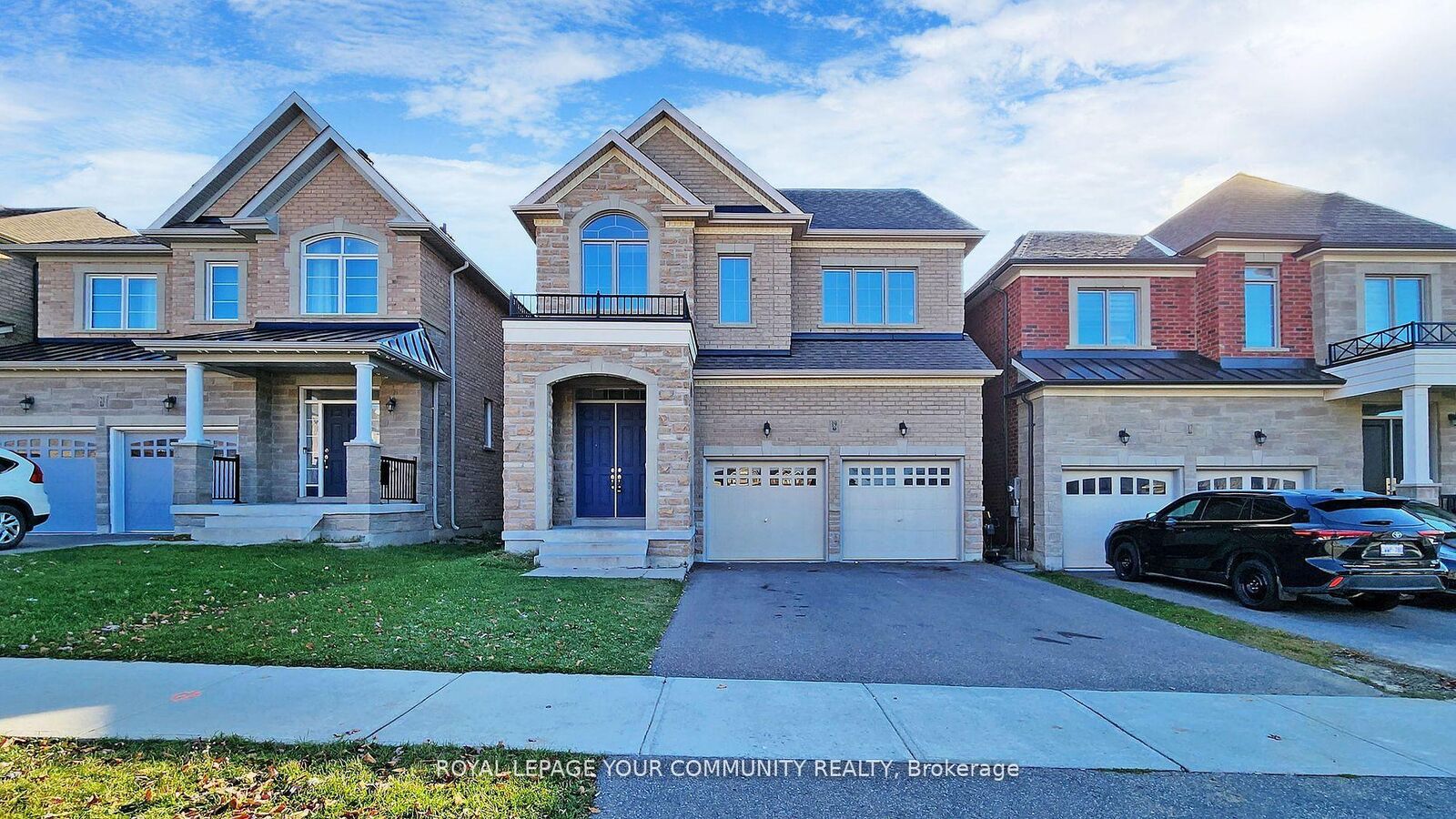 Property Photo:  19 Robert Baldwin Boulevard  ON L9N 0R3 