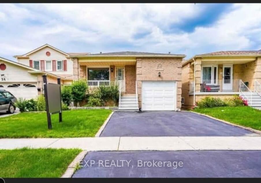 Property Photo:  26 Greenleaf Terrace Main  ON M1B 4J4 