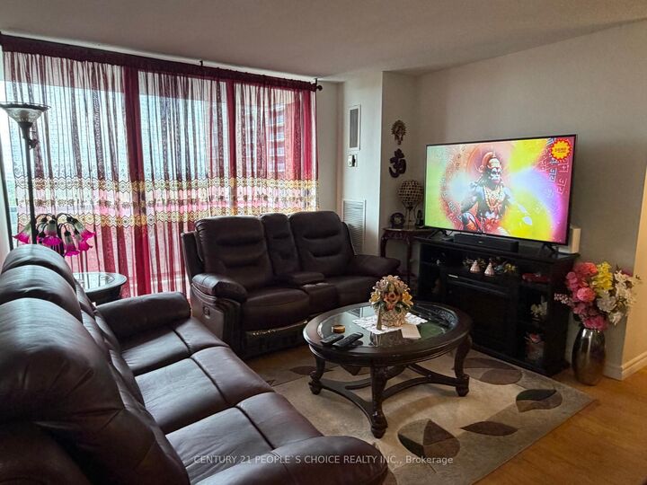 Property Photo:  17 Knightsbridge Road 1205  ON L6T 3X9 