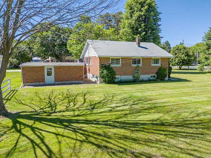 Property Photo:  2 Buist Street  ON L0M 1P0 