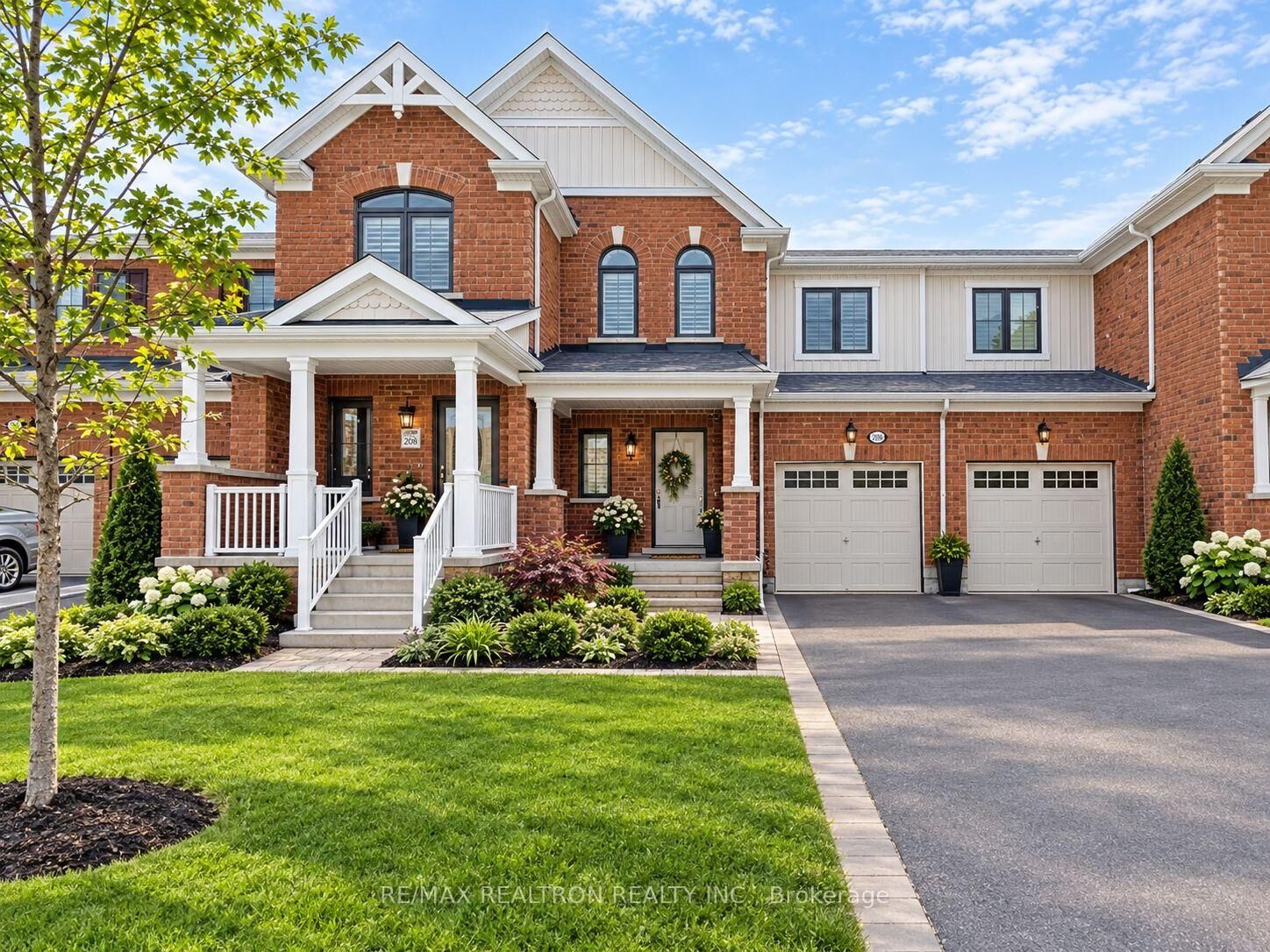 Property Photo:  103 Westfield Drive  ON L1P 0E9 