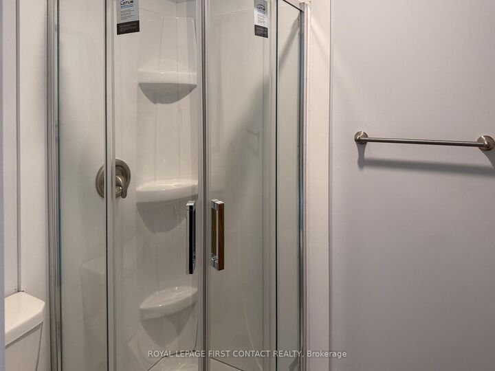 Property Photo:  23 Peter Street S A  ON L3V 5A8 