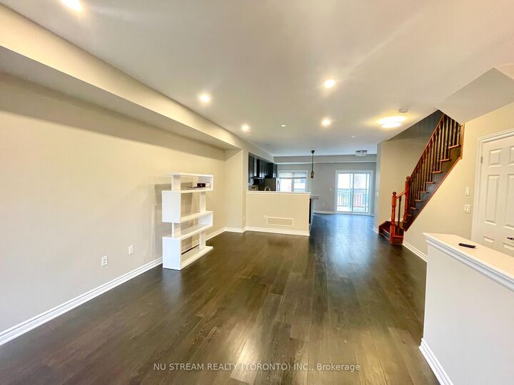 Property Photo:  67 Antibes Drive  ON M2R 0A4 