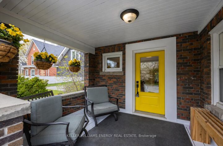 Property Photo: 239 Perry Street ON L9L 1B8