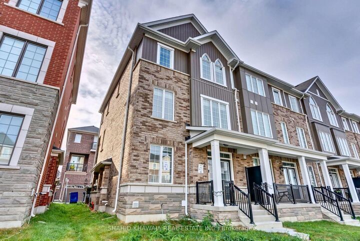Property Photo:  12 Bellasera Way  ON L7C 4P1 