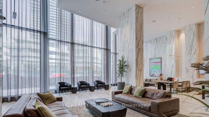 Property Photo:  448 Burnhamthorpe Road 6305  ON L5B 0R4 