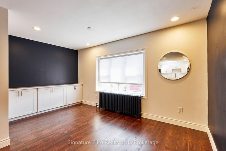 Property Photo:  2356 Kingston Road Upper  ON M1N 1V2 