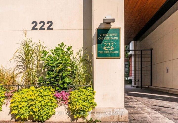 Property Photo:  222 The Esplanade N/A 315  ON M5A 4M8 