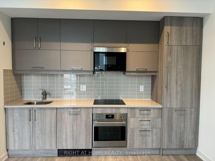 Property Photo:  8119 Birchmount Road N A1405  ON L6G 0H5 