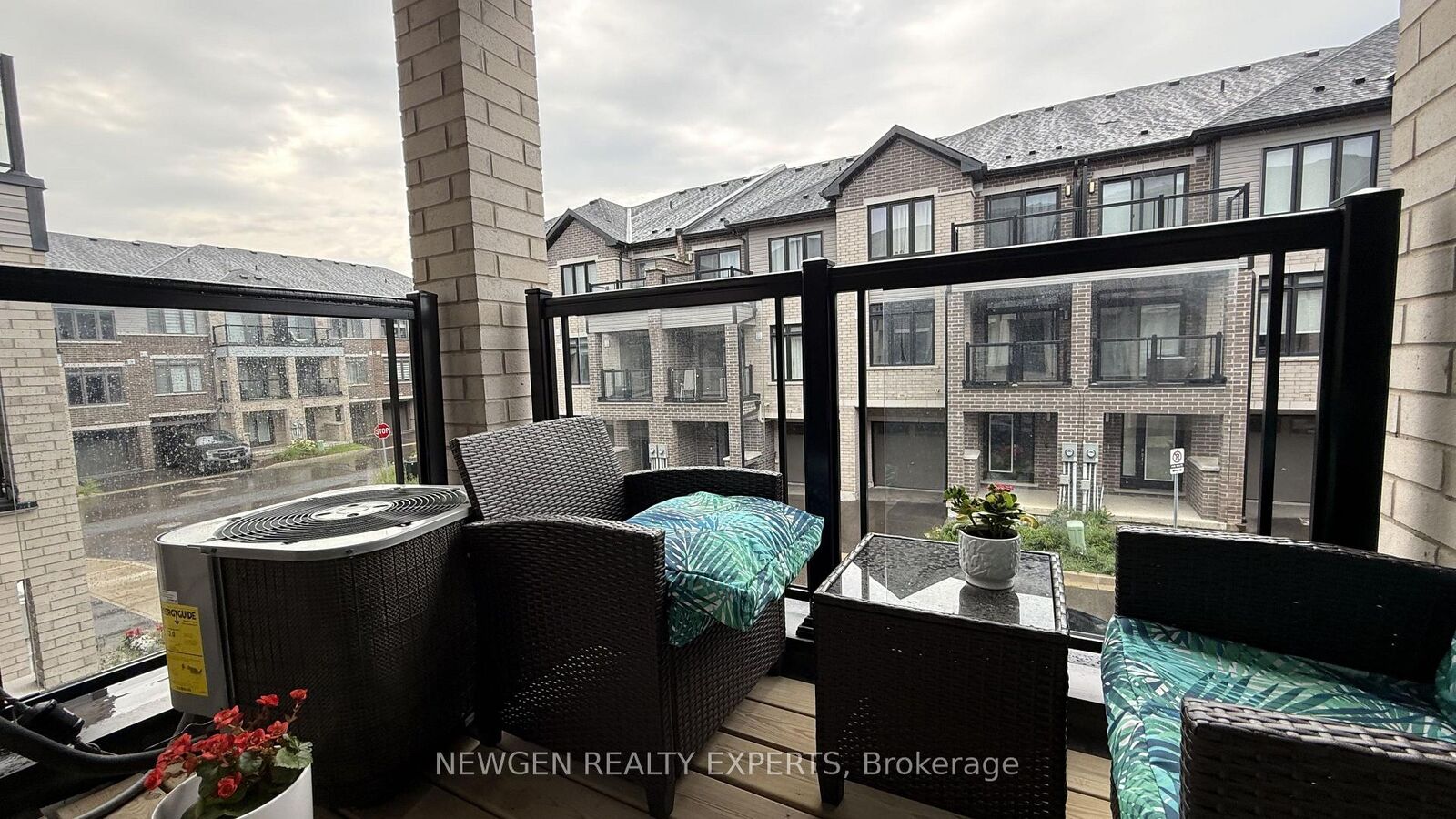 Property Photo:  585 Colborne Street E 711  ON N3S 0K4 