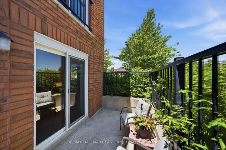Property Photo:  300 Spillsbury Drive 101  ON K9K 0B4 