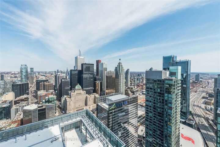 Property Photo: 14 York Street 5709 ON M5J 0B1