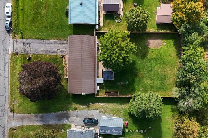Property Photo:  619 Ashley Street  ON K0K 2B0 