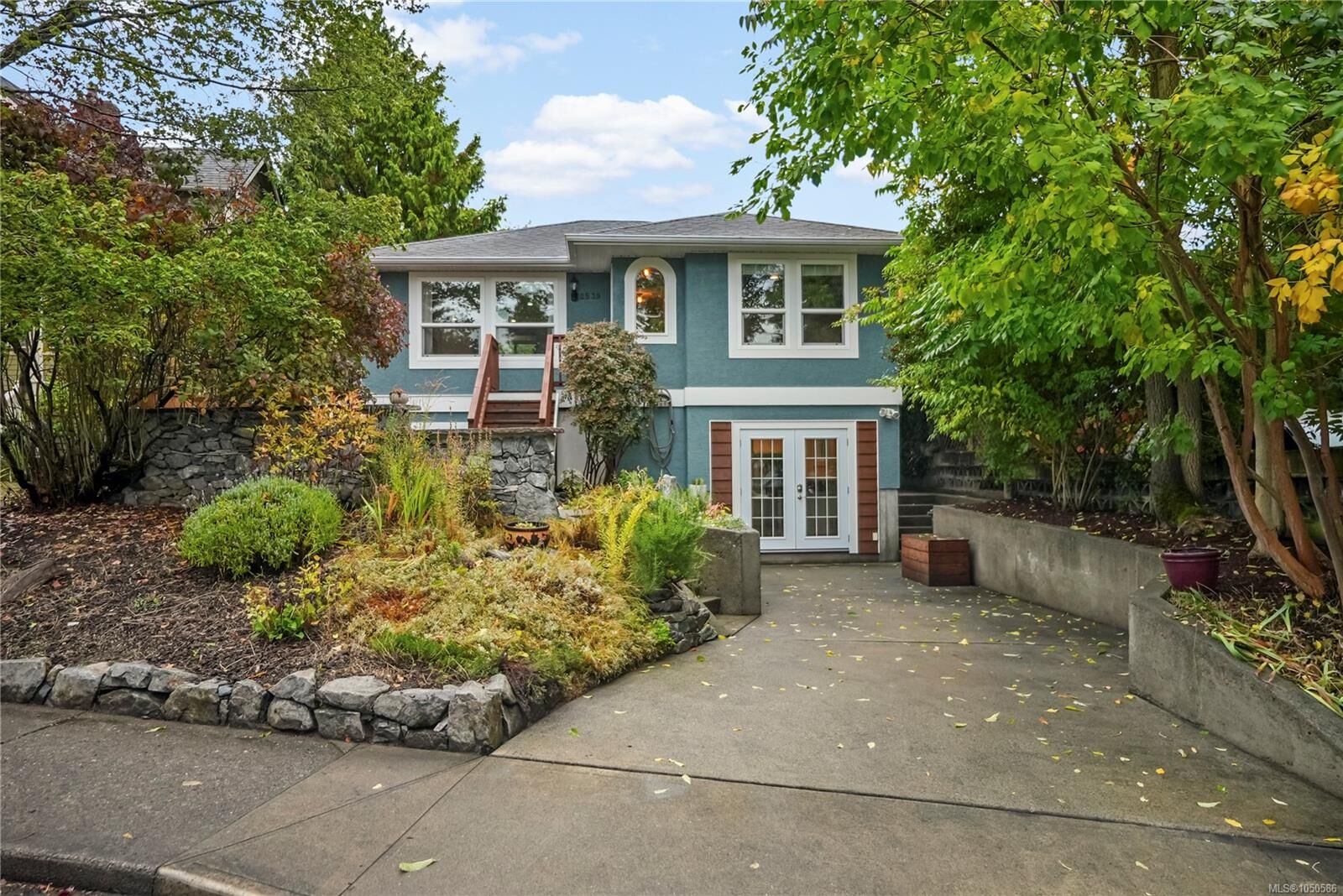 Property Photo:  2539 Cedar Hill Rd  BC V8T 3G8 