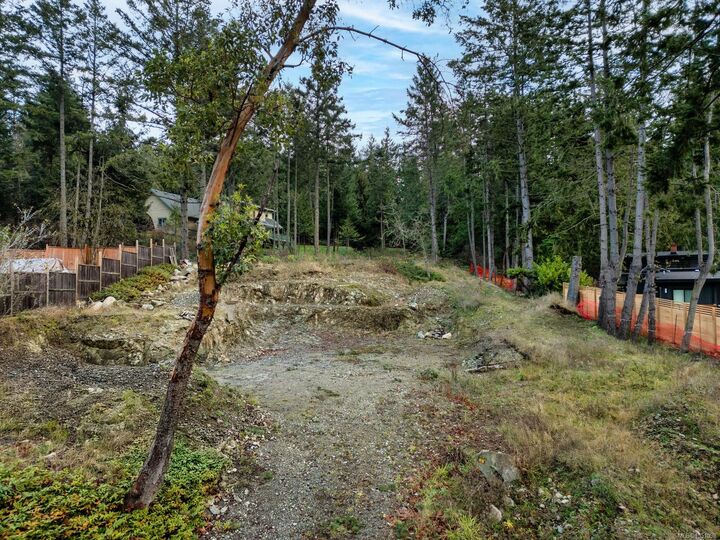 Property Photo:  1850 Swartz Bay Rd  BC V8L 5R2 