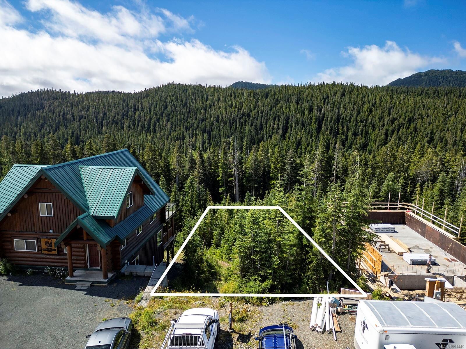 Property Photo:  625 Arrowsmith Ridge  BC V9J 1L0 