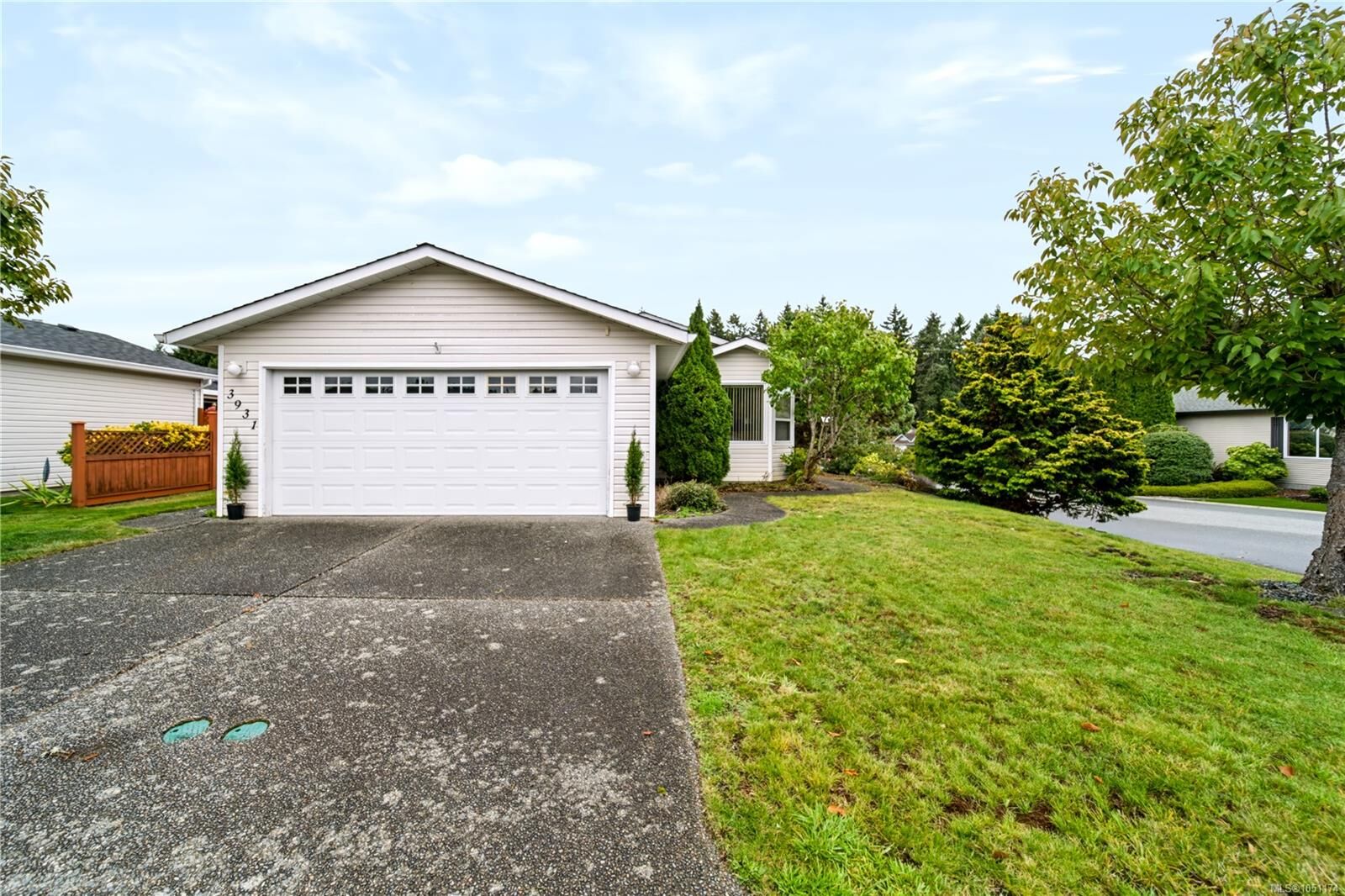 Property Photo: 3931 Excalibur St BC V9T 6B9