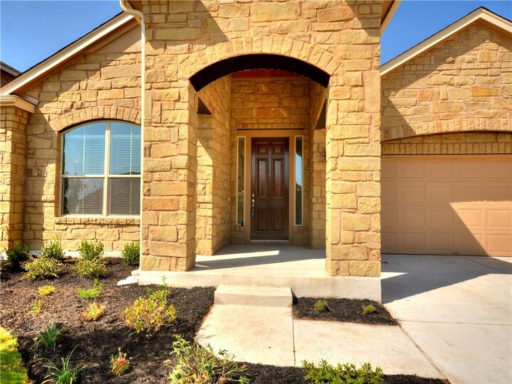 Property Photo:  16229 Cantania Cove  TX 78660 