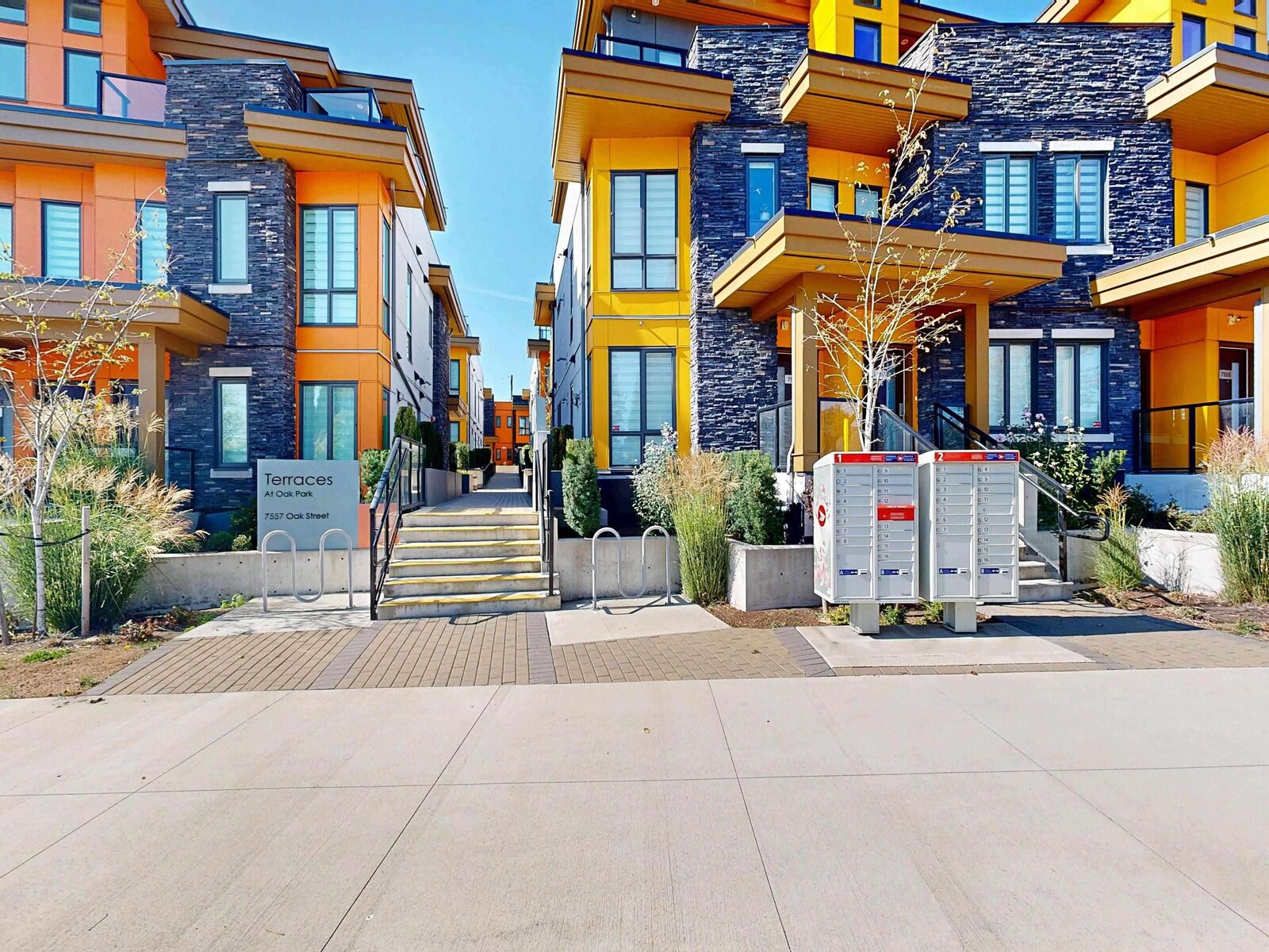 Property Photo:  7555 Oak Street  BC V6P 4A4 