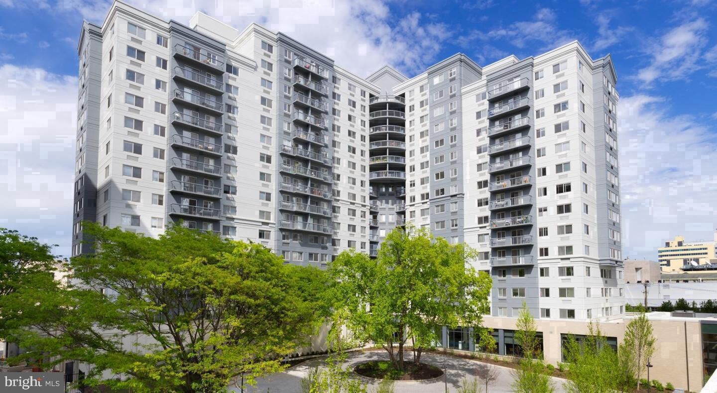 Property Photo:  450 N 18th Street 0318  PA 19130 