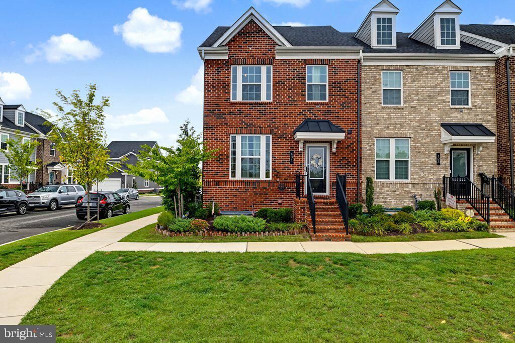 Property Photo:  401 Holloway Street  MD 21220 