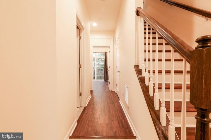 Property Photo:  7469 Riding Meadow Way  VA 20111 