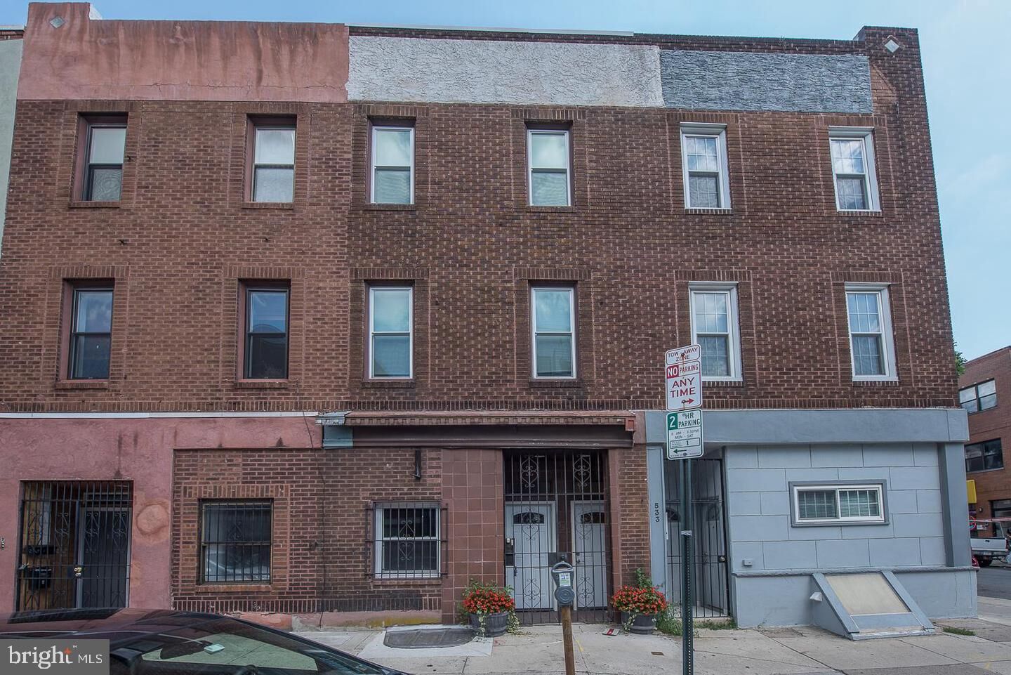 Property Photo: 531 S 17th Street #2 - Second Floor PA 19146