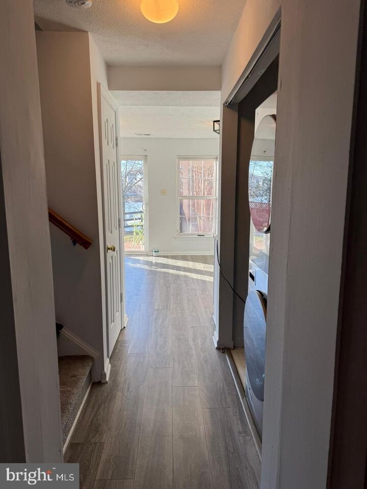 Property Photo:  44077 Tippecanoe Terrace  VA 20147 